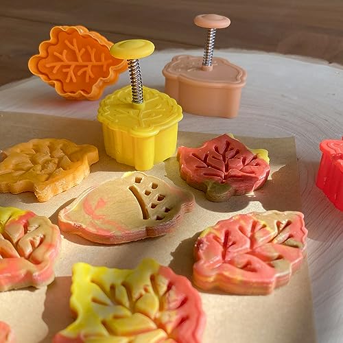 R&M International 0 Leaves 2" Pastry/Cookie/Fondant Stampers, Leaves and Acorn, 4-Piece Set Silver