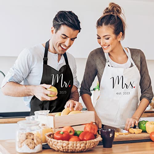 Prazoli His and Her Aprons - Mr Mrs Established 2023 Couples Engagement Gift, Cute Bridal Shower Gift Anniversary Wedding Registry Items & Decoration, Housewarming Gifts For New Home Newlywed Gift