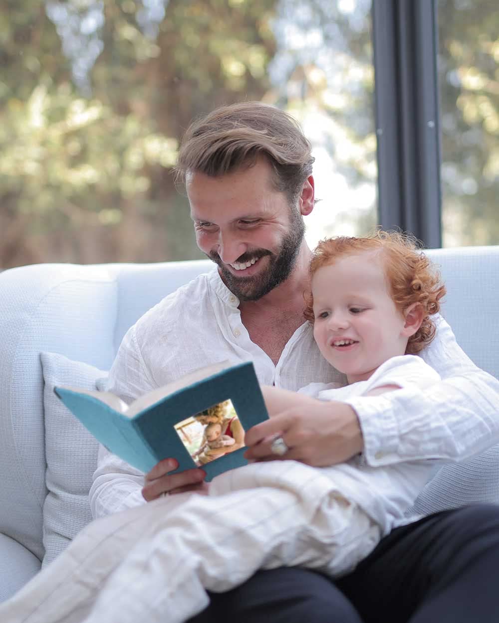 GPIRAL 4x6 Black Linen Photo Album with Clear Pages, Front Window for Personalization, 2 Pack