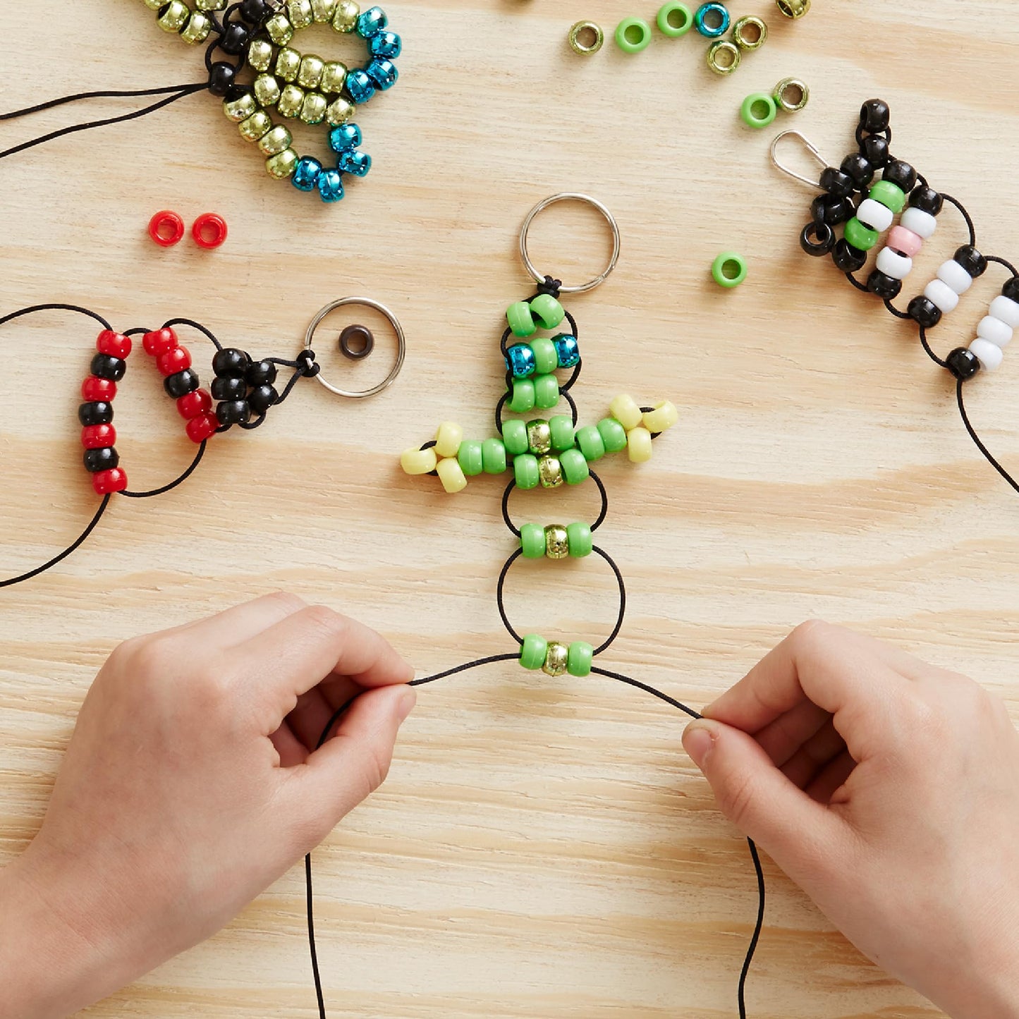 Made By Me Create Your Own Bead Pets by Horizon Group Usa, Includes Over 600 Pony Beads, 6 Key Rings, Storage Box & Much More