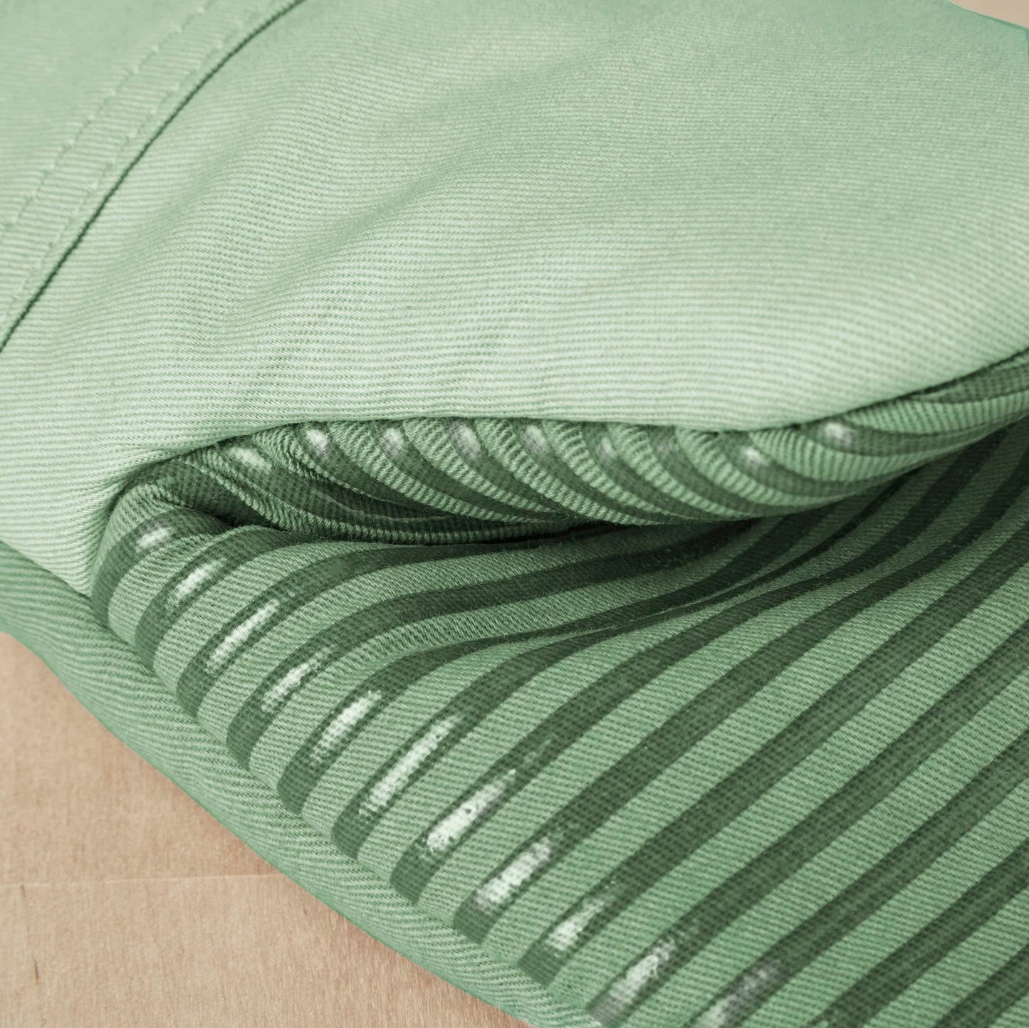 KitchenAid Beacon Two-Tone Non-Slip Mini Oven Mitt Set, Pistachio/Graphite Green, 5.5"x8", 2 Piece